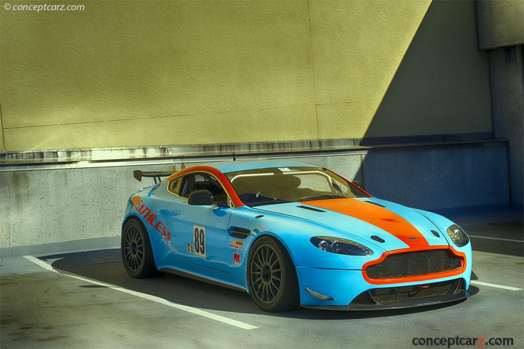 2012 Aston Martin Vantage GT4